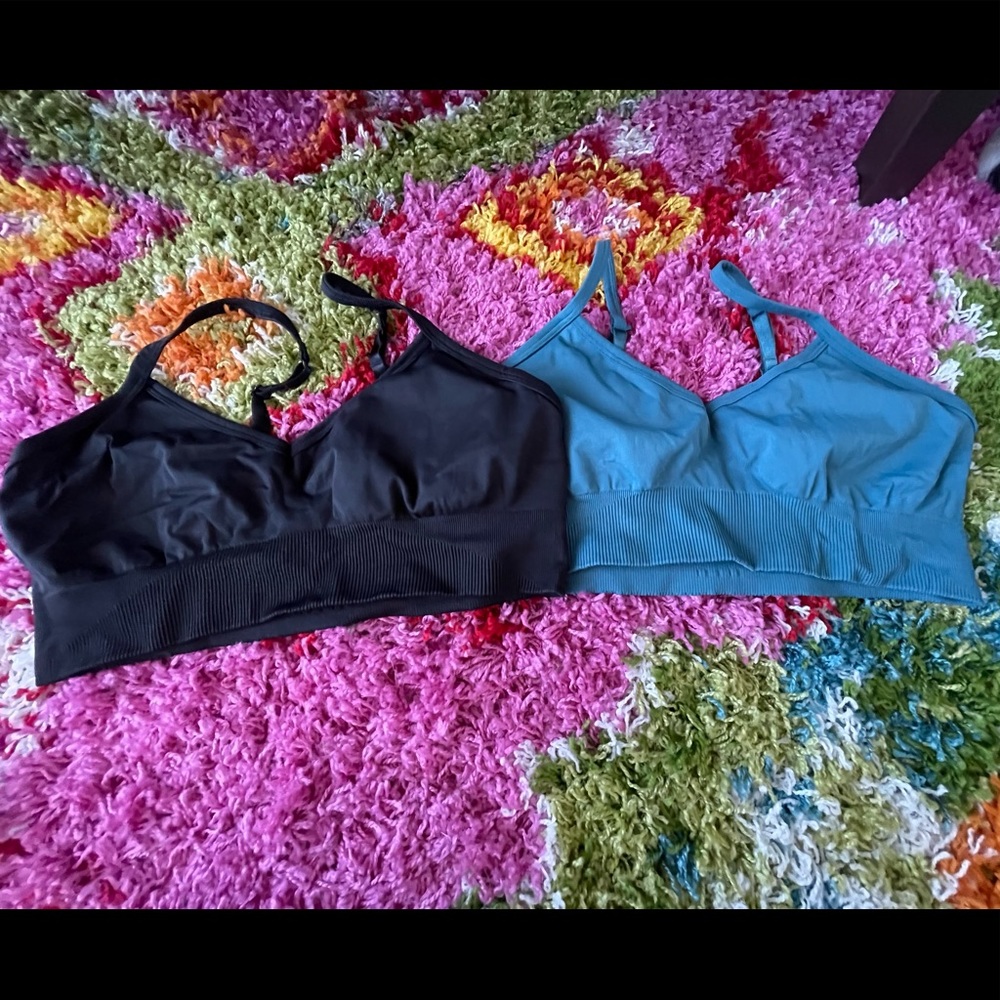Lululemon Sports bras